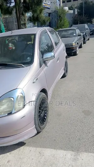 Toyota Vitz 2002 Beige