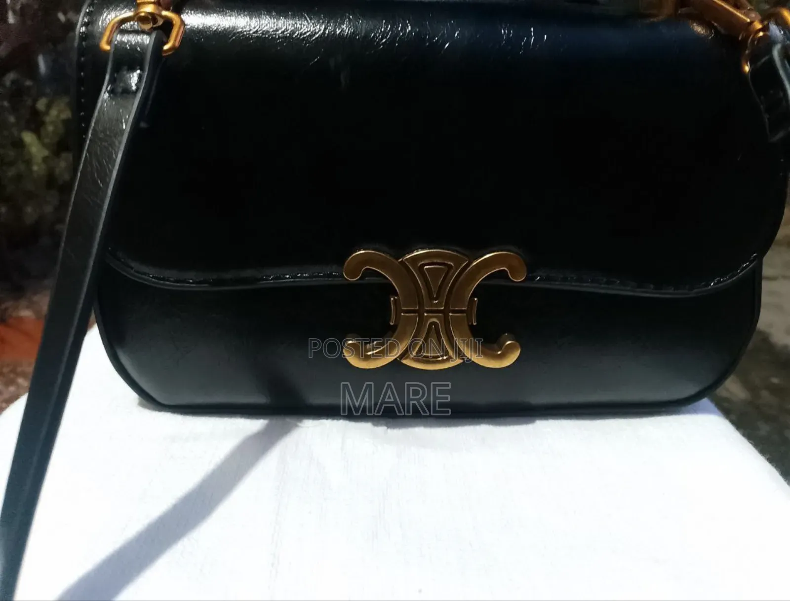 የሚያዘንጥሽ ቦርሳ