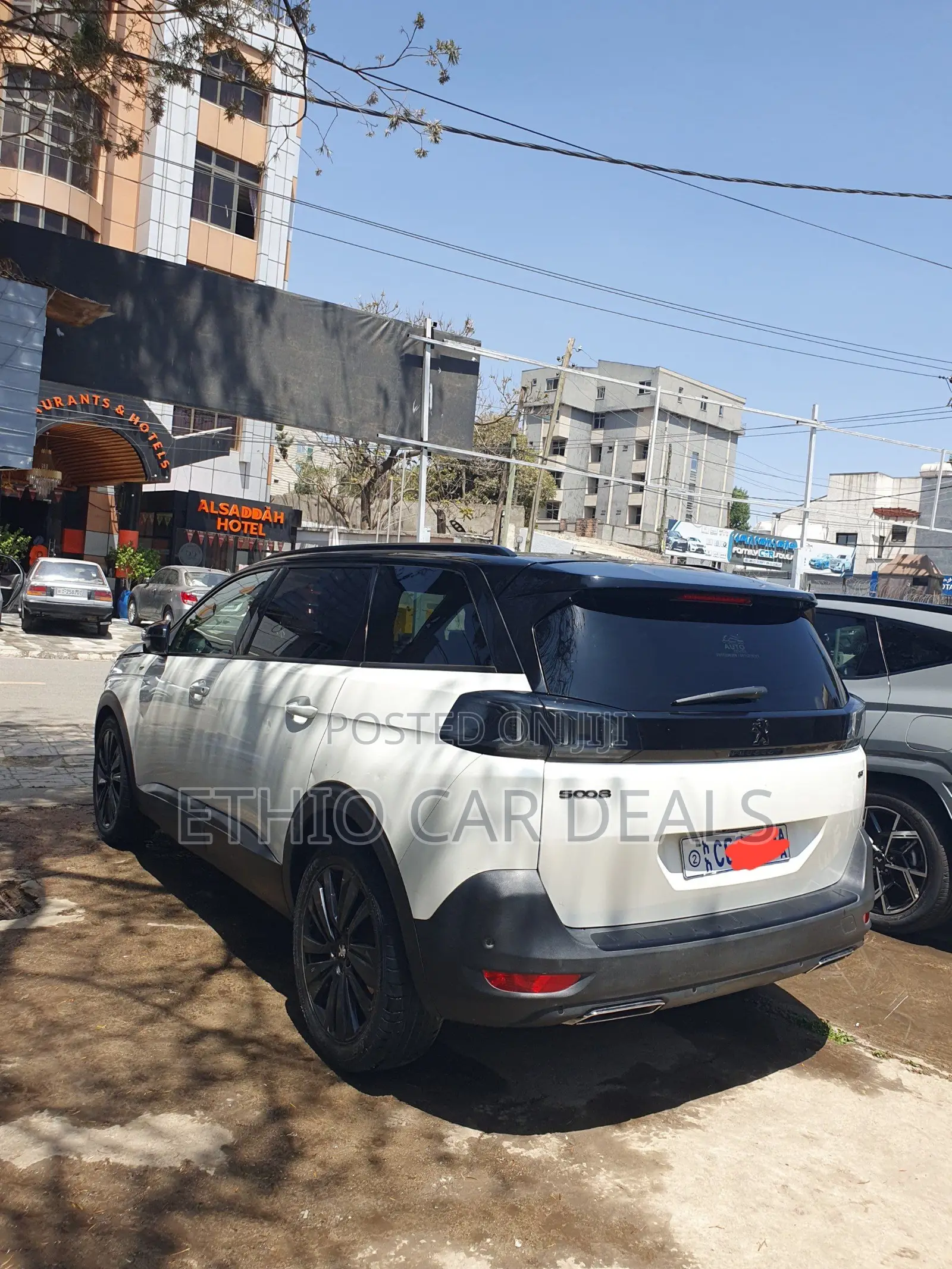 Peugeot 5008 2022 White