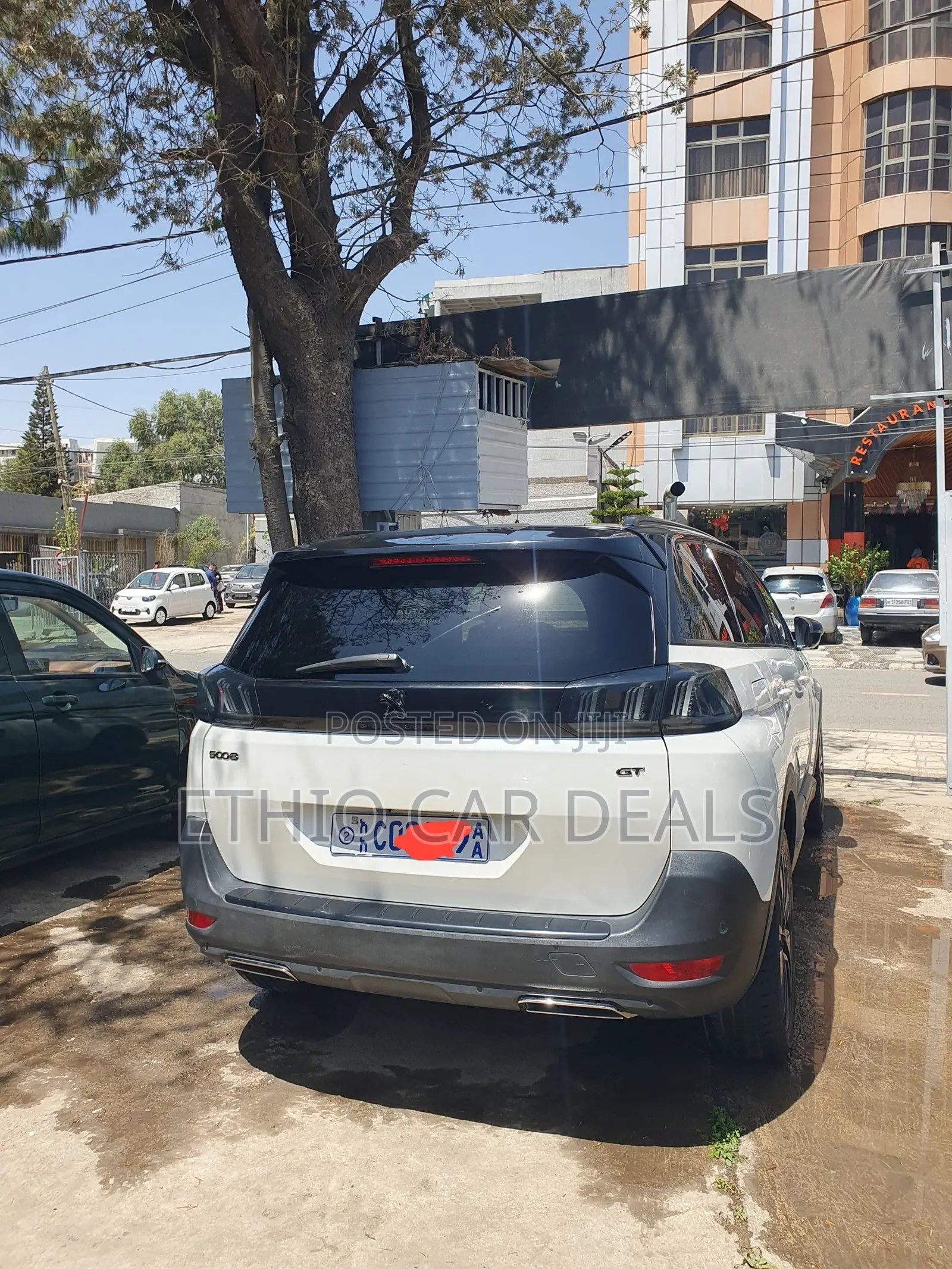 Peugeot 5008 2022 White