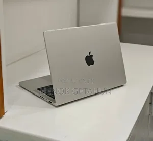 New Laptop Apple MacBook Pro 2024 M4 14-inch 16GB Apple M4 SSD 1T