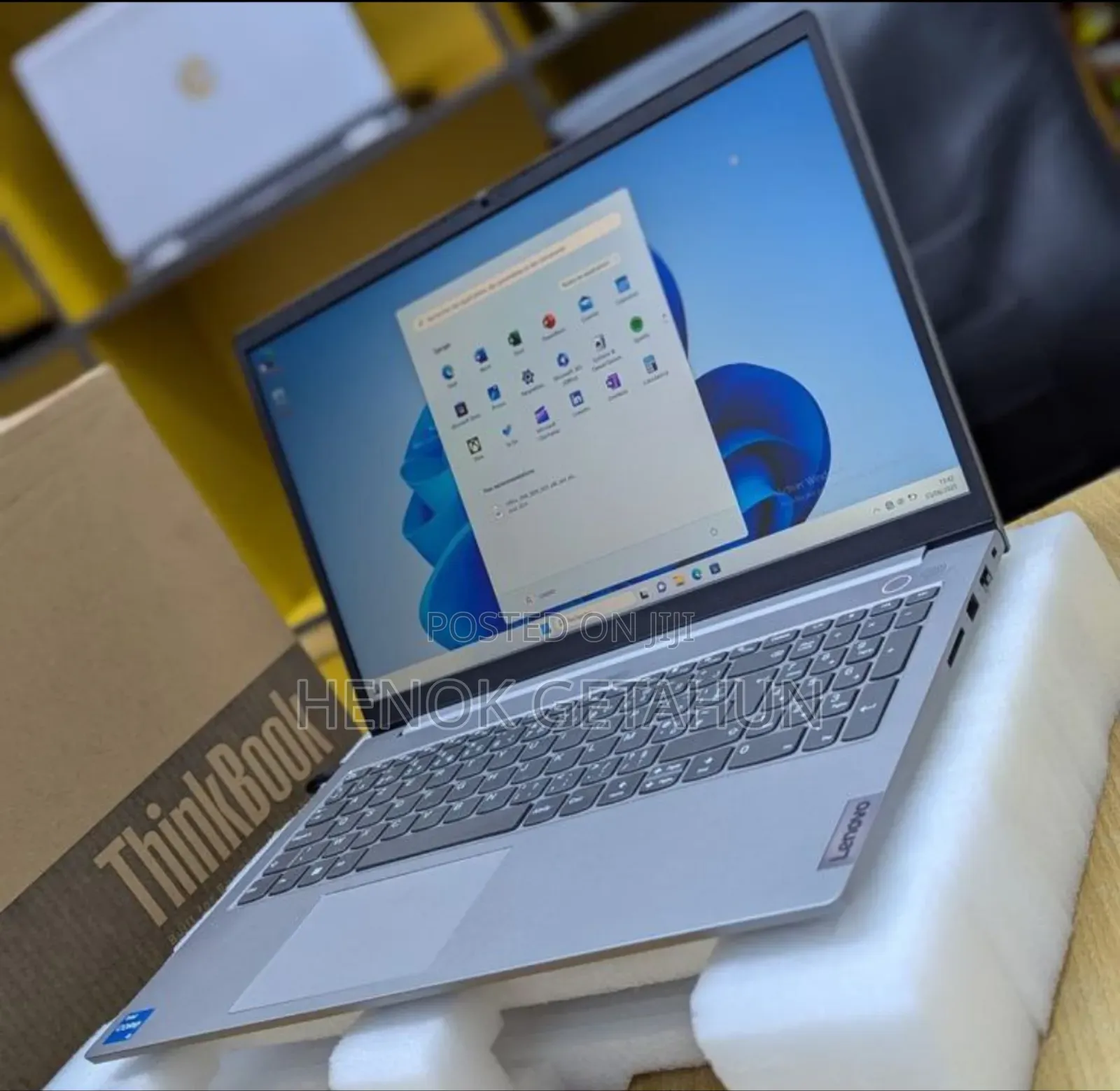 New Laptop Lenovo Ideapad 3 16GB Intel Core i5 SSD 512GB