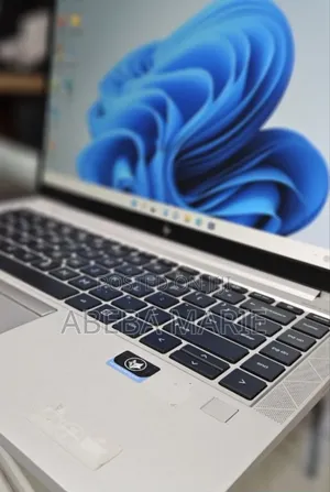 New Laptop HP EliteBook 840 G8 16GB Intel Core i7 SSD 512GB