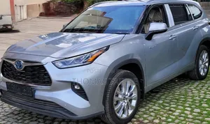 New Toyota Highlander Hybrid 2023