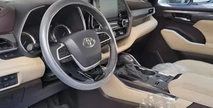 New Toyota Highlander Hybrid 2023