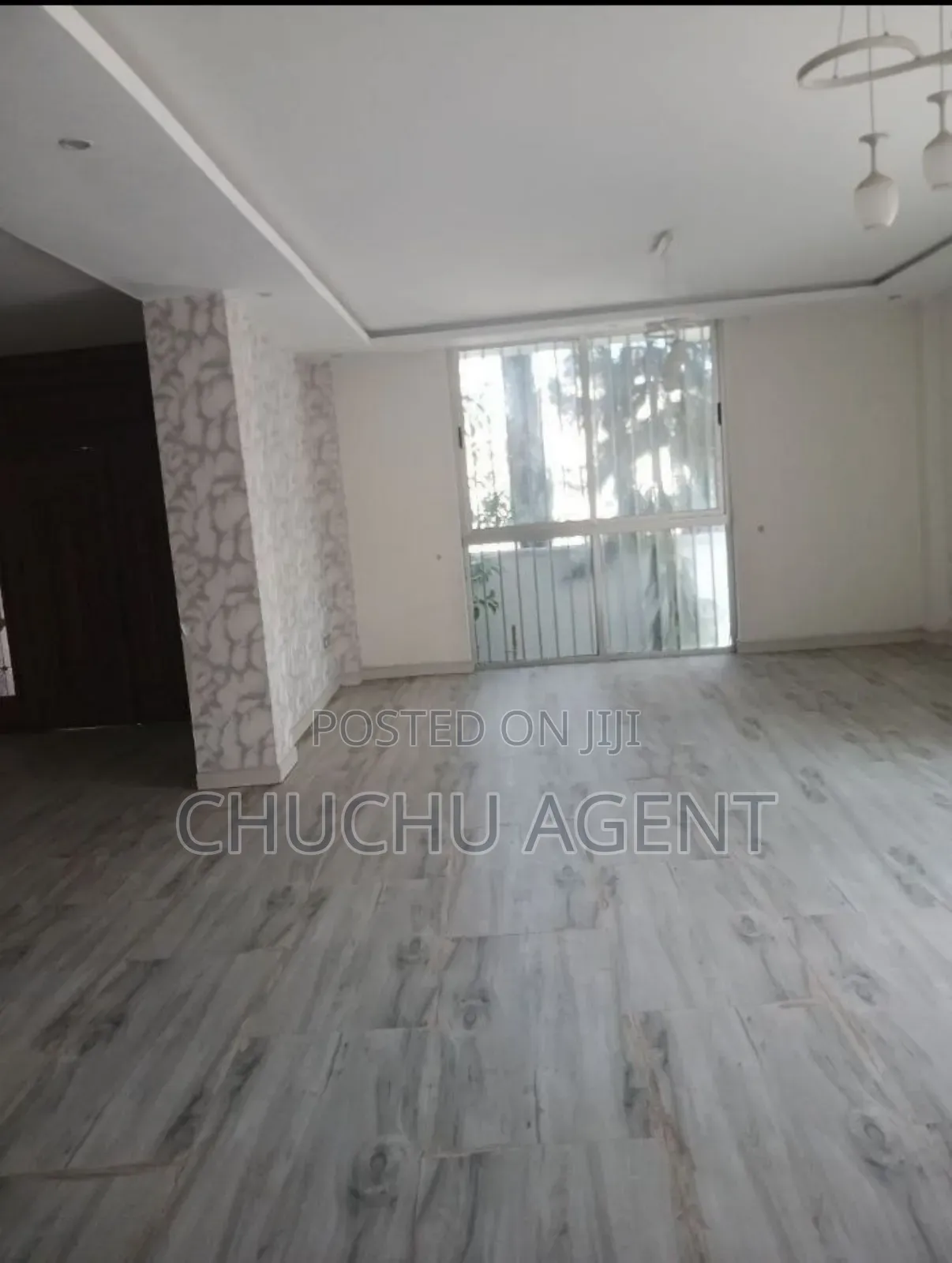 12bdrm House in Bole for rent