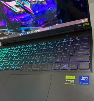 New Laptop Acer Predator Helios 300 32GB Intel Core Ultra 9 SSD 1T