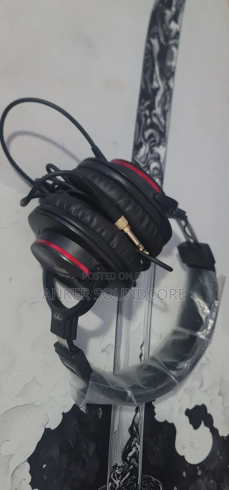 Scarlett 2i2 3rd Gen Headphone