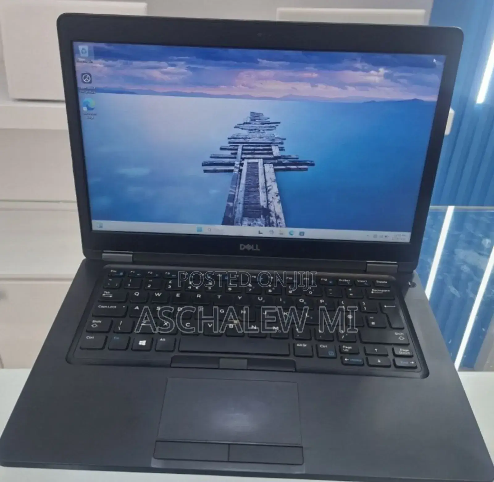 New Laptop Dell Latitude 5310 8GB Intel Core i5 SSD 256GB