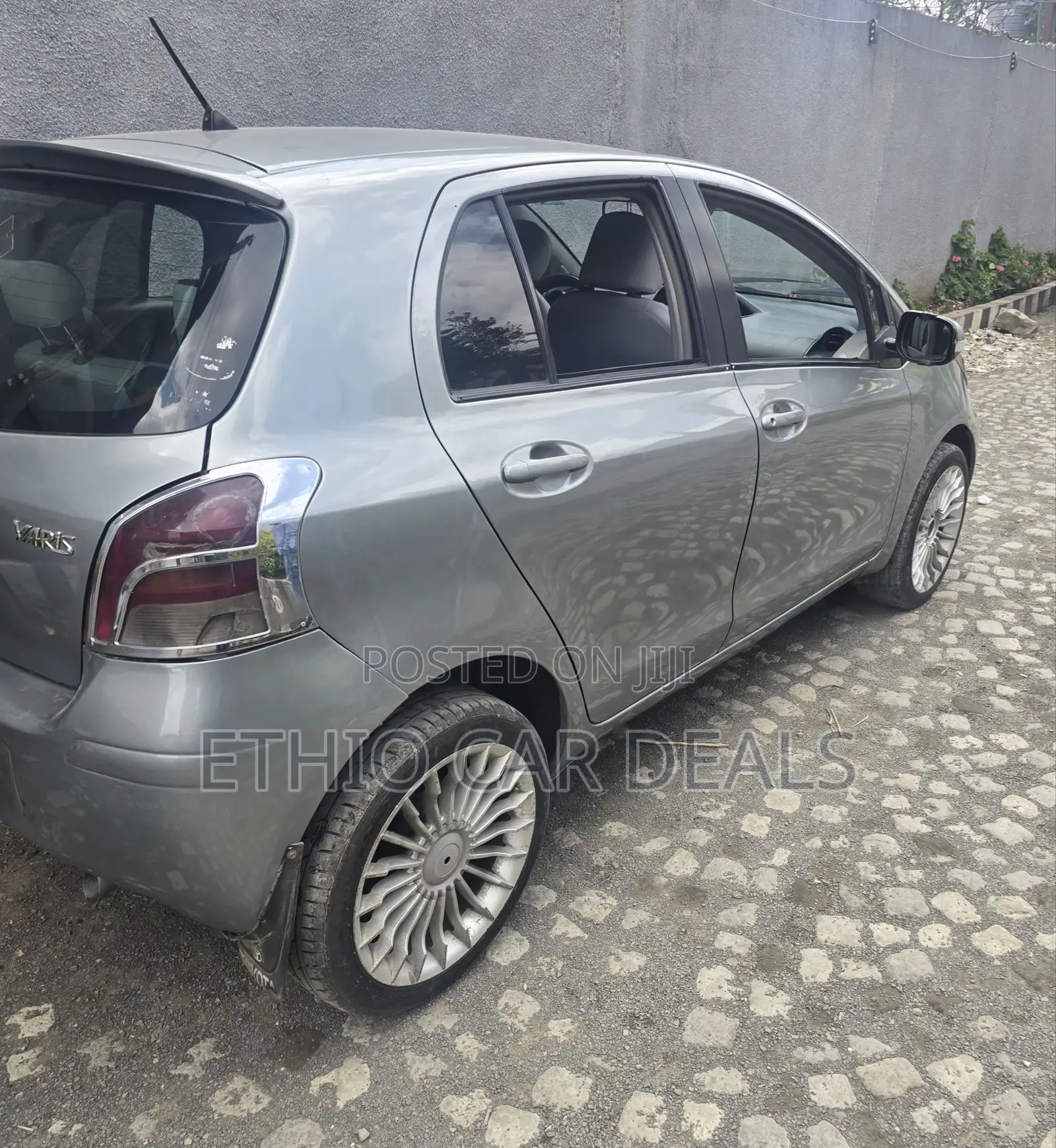 Toyota Yaris 2008 Gray