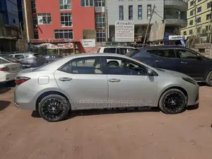 Toyota Corolla 2017 Silver