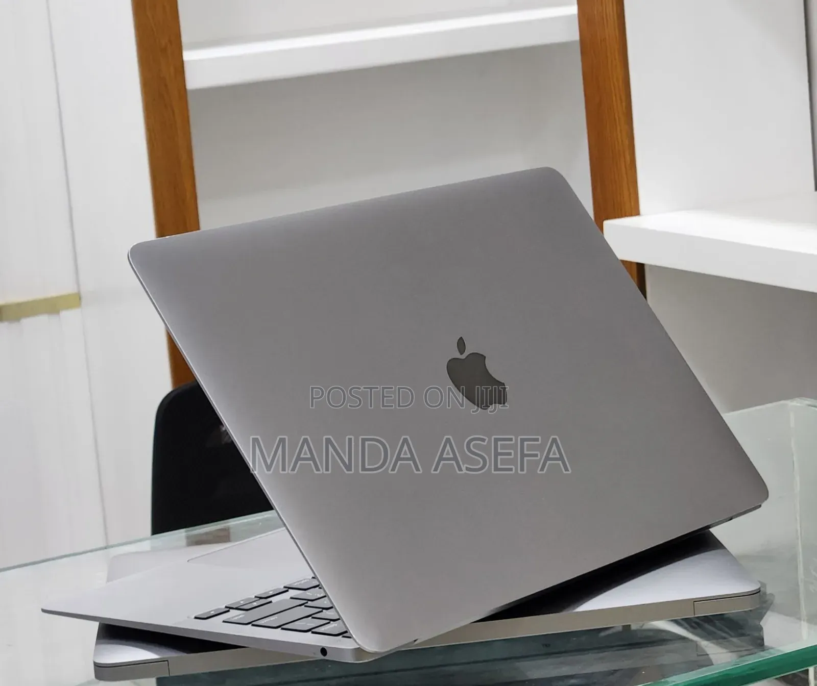 New Laptop Apple MacBook Air 2020 M1 8GB Apple M1 SSD 256GB