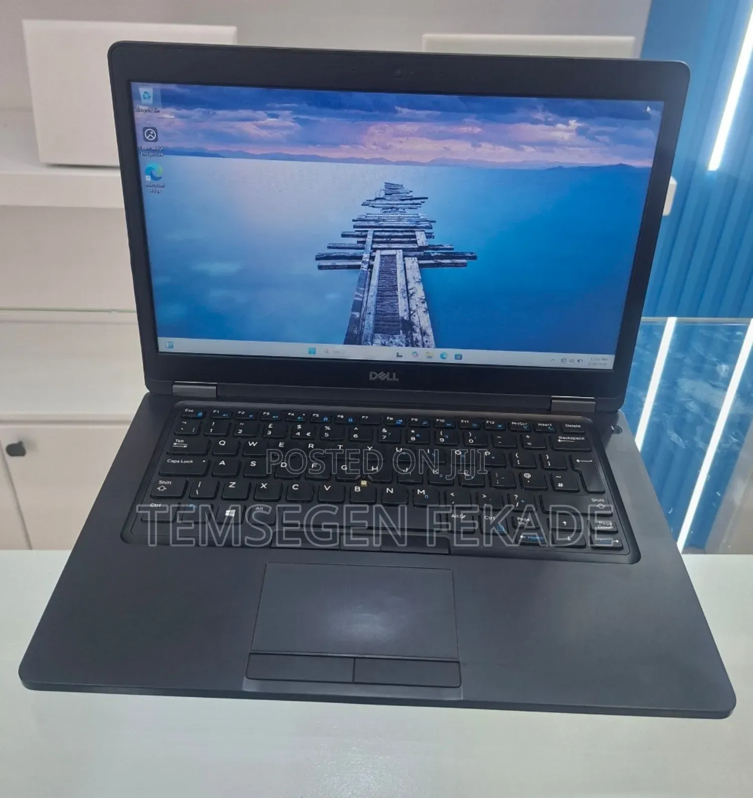 New Laptop Dell Latitude 14 8GB Intel Core i5 SSD 256GB