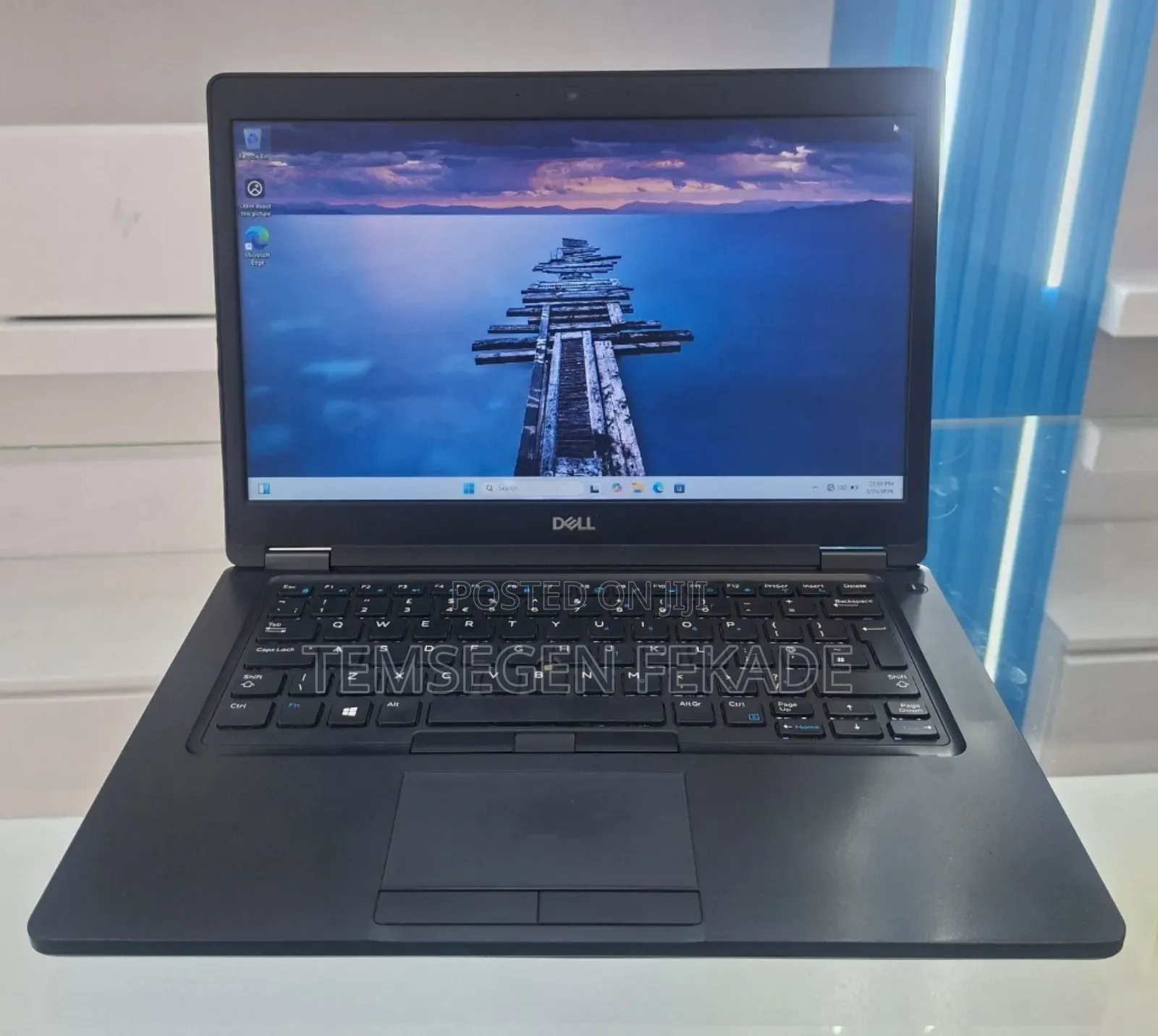 New Laptop Dell Latitude 14 8GB Intel Core i5 SSD 256GB