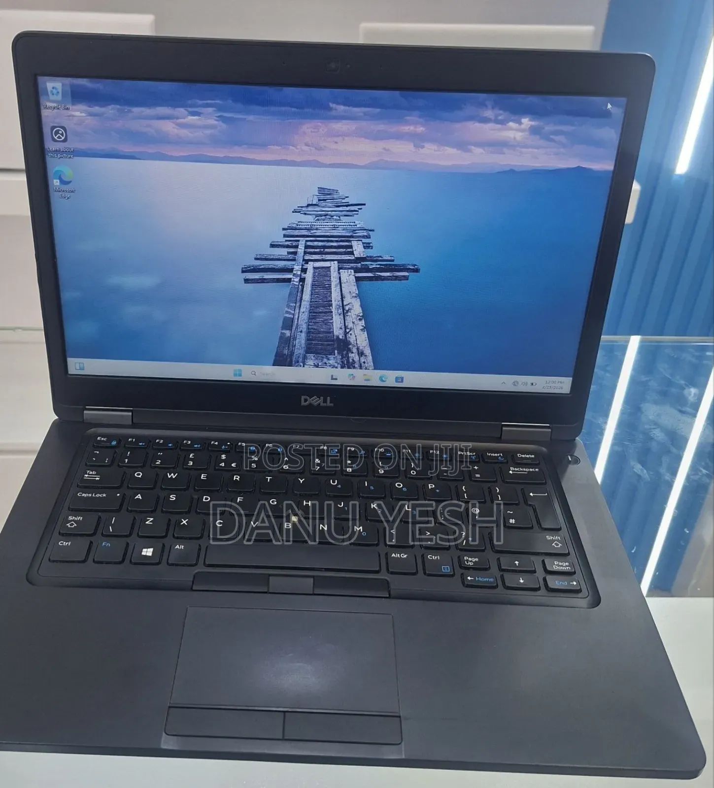 New Laptop Dell Latitude 14 8GB Intel Core i5 SSD 256GB