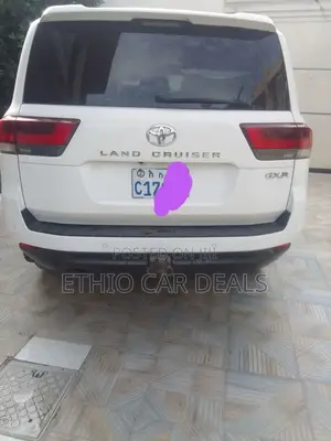 Toyota Land Cruiser 2022 White
