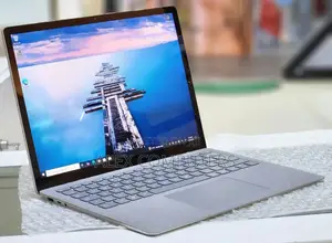 New Laptop Microsoft Surface 8GB Intel Core i5 SSD 512GB