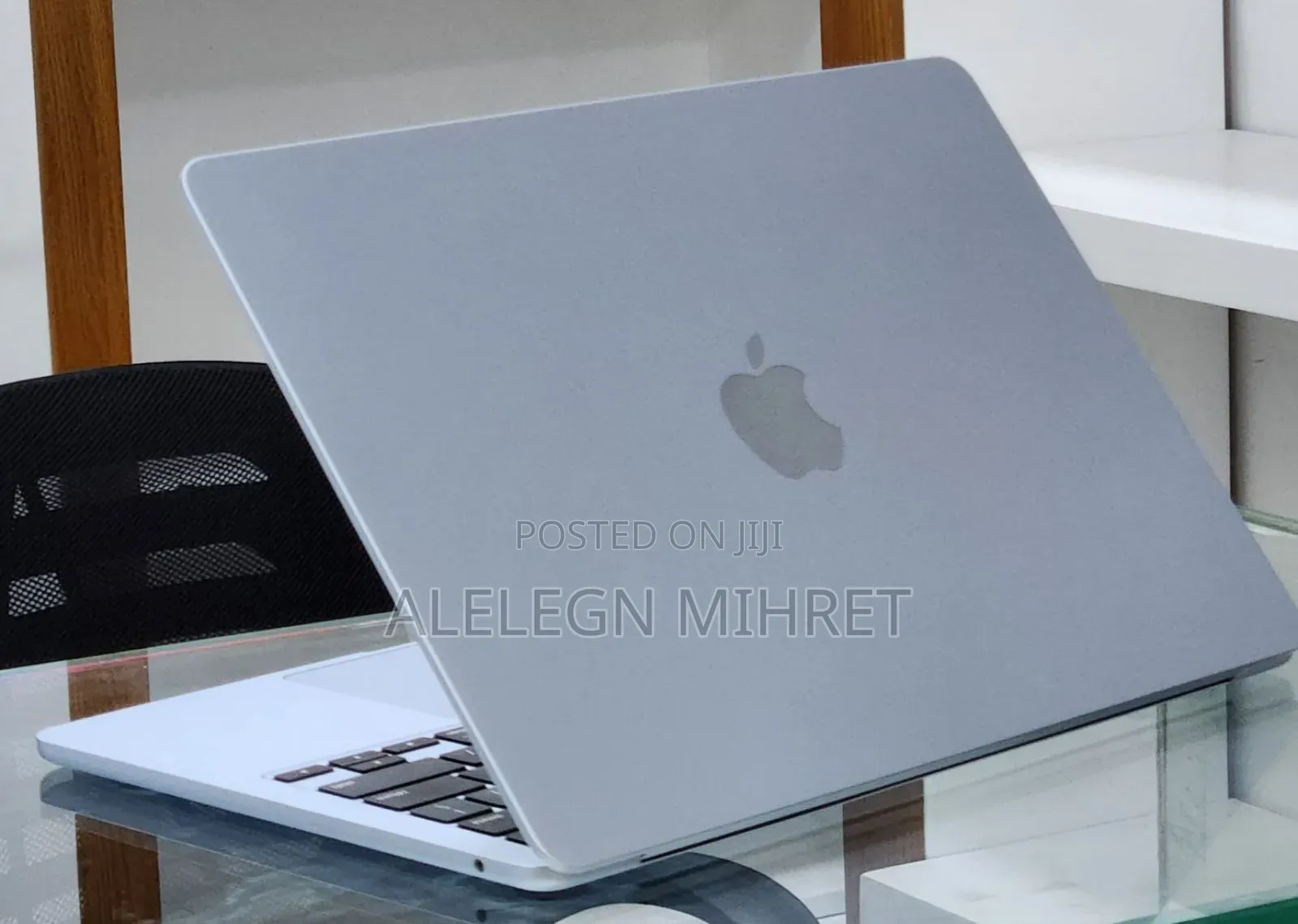 New Laptop Apple MacBook 16GB Apple M4 SSD 256GB