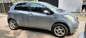 Toyota Yaris 1.0 VVT-i 2007 Gray