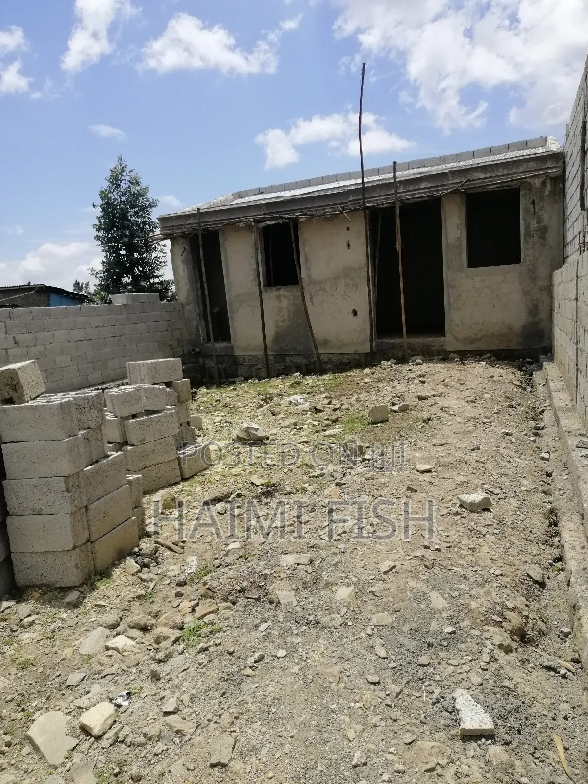 1bdrm House in West Shewa for sale