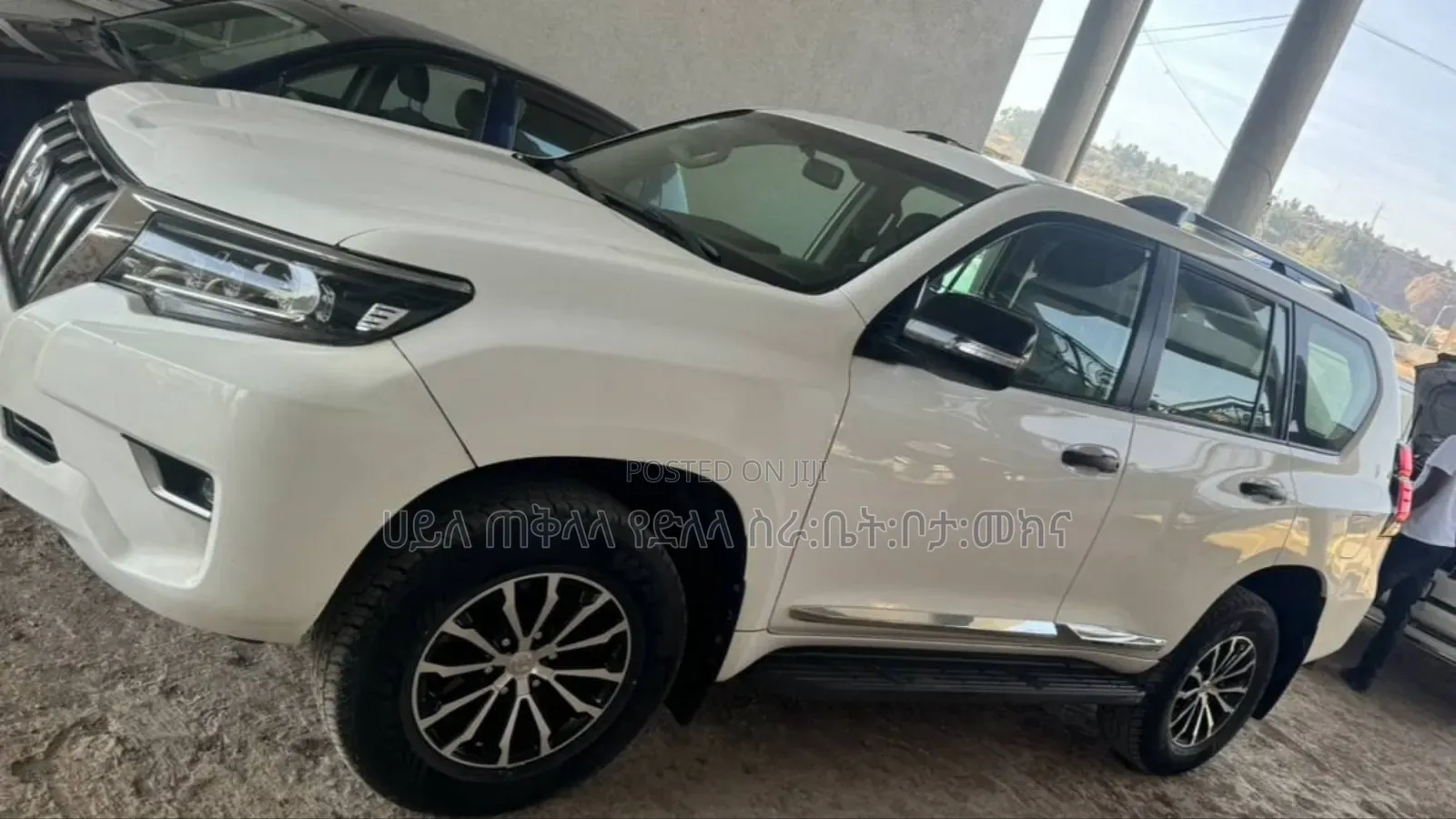 Toyota Land Cruiser Prado 2018 Ivory