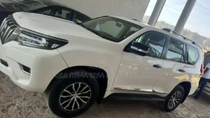 Toyota Land Cruiser Prado 2018 Ivory