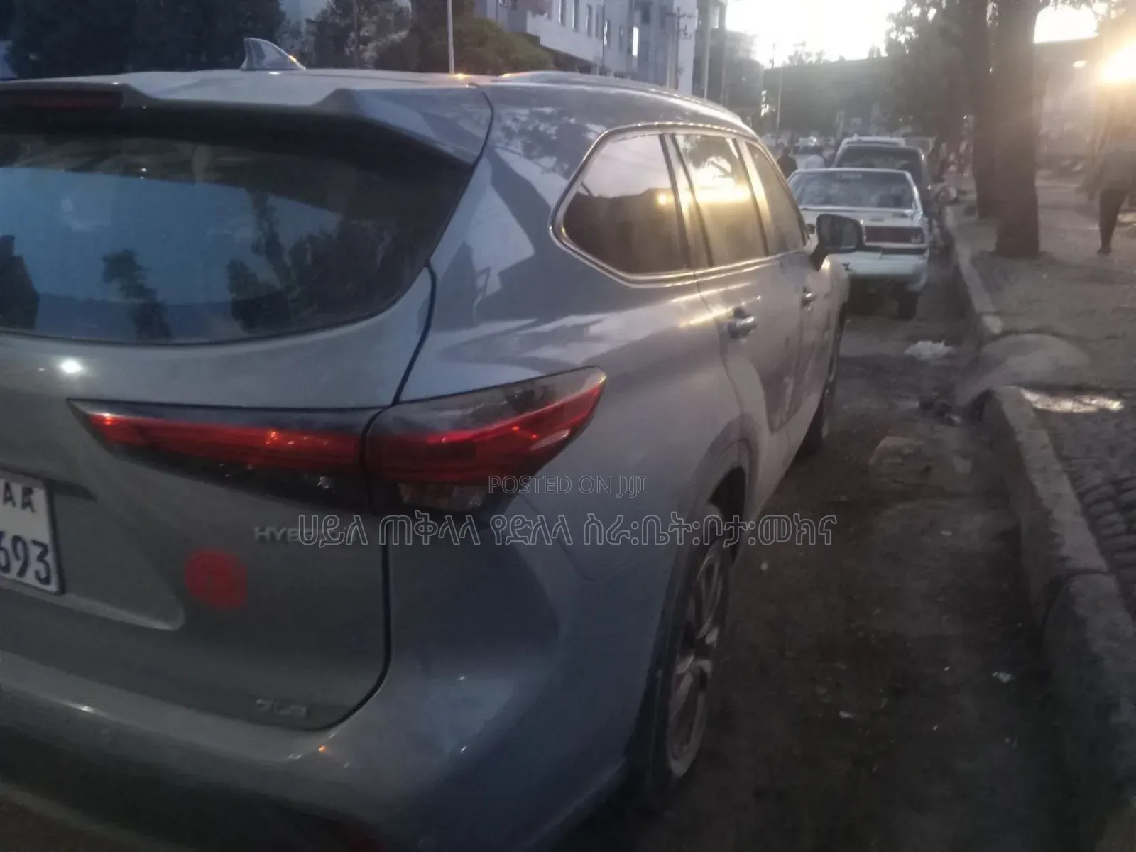 Toyota Highlander Hybrid 2024 Teal