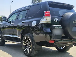 Toyota Land Cruiser Prado 2011 Matt Black