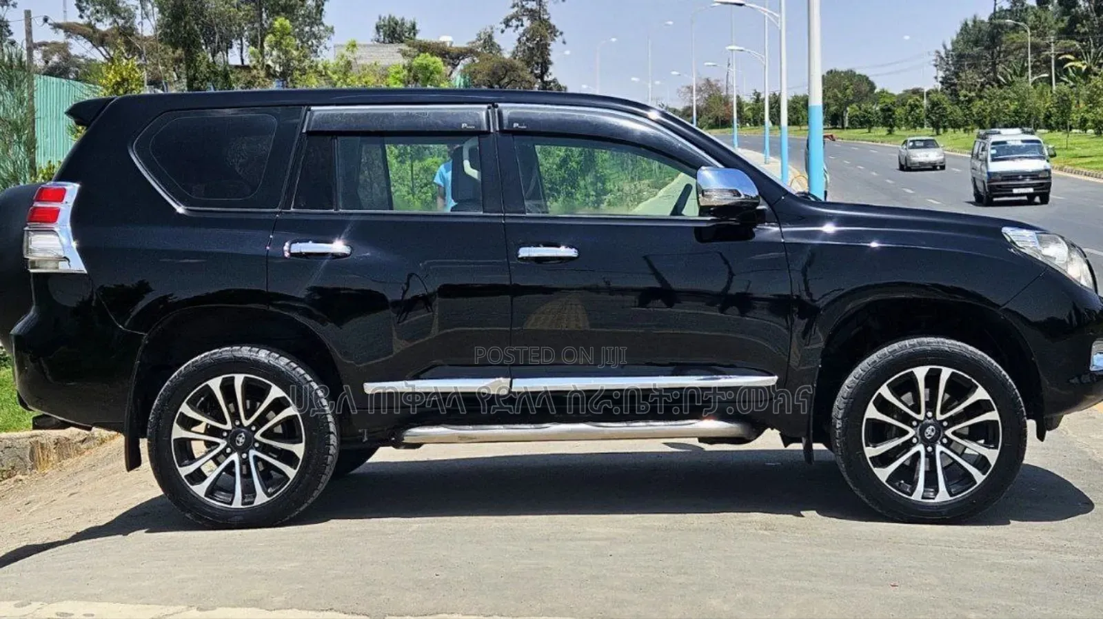 Toyota Land Cruiser Prado 2011 Matt Black