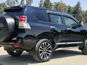 Toyota Land Cruiser Prado 2011 Matt Black