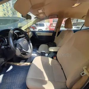 Toyota Corolla 2017 Silver