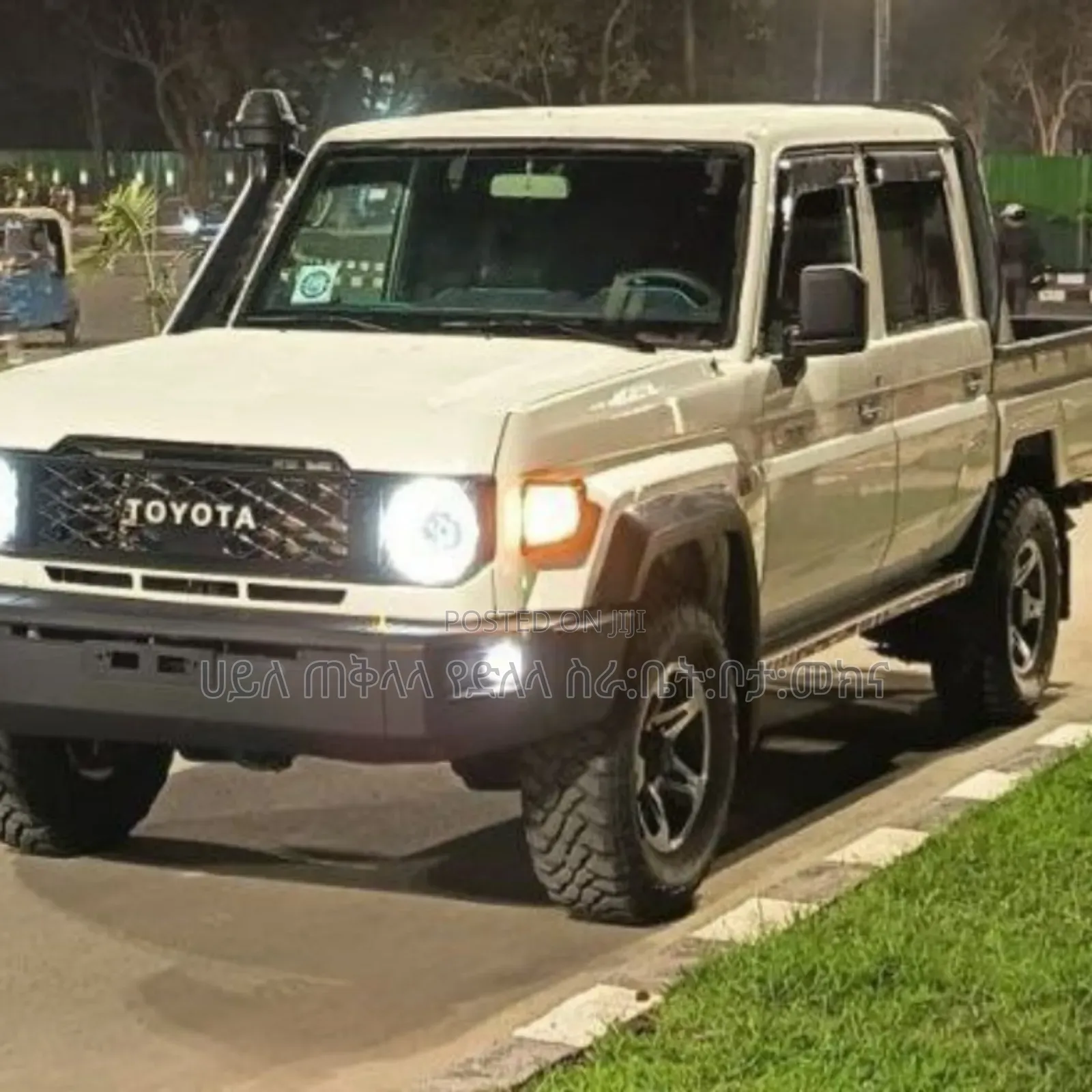 Toyota Land Cruiser 2018 Off white