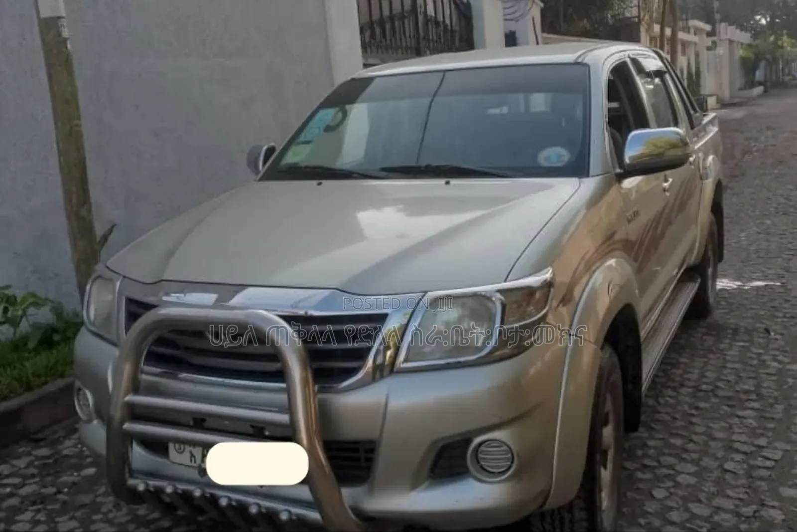 Toyota Hilux 2013 Gold