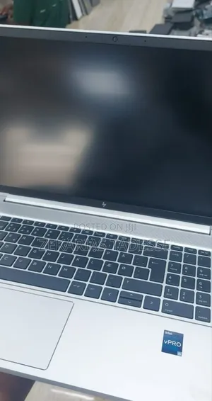 New Laptop HP 16GB Intel Core i5 SSD 512GB