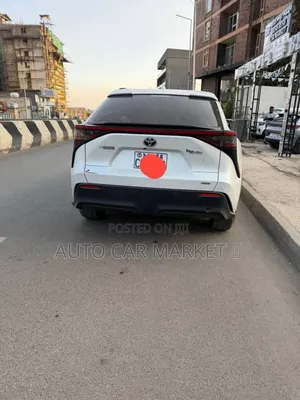 Toyota bZ4X 71.4 kWh AWD 2023 White