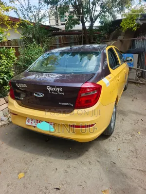 Chery Arrizo 3 1.5 FWD 2020 Yellow