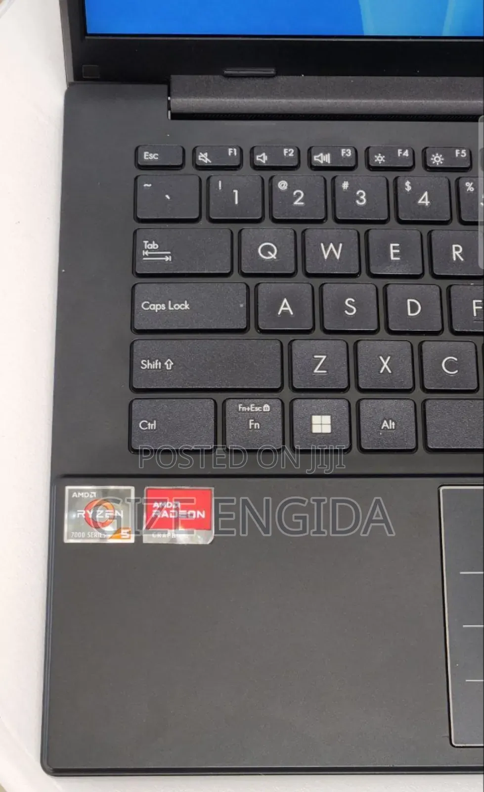 New Laptop Asus VivoBook E12 E203NA 8GB AMD Ryzen 7 SSD 512GB