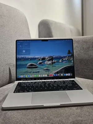 New Laptop Apple Macbook Pro 2025 M5 14-inch 16GB Apple M5 SSD 512GB