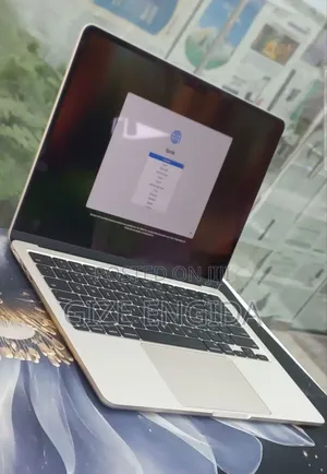 New Laptop Apple MacBook Pro 2024 M4 14-inch 16GB Apple M4 SSD 256GB