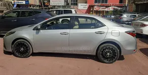 Toyota Corolla 2017 Silver