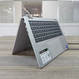 New Laptop HP OmniBook 5 Flip 16GB Intel Core 7 SSD 512GB
