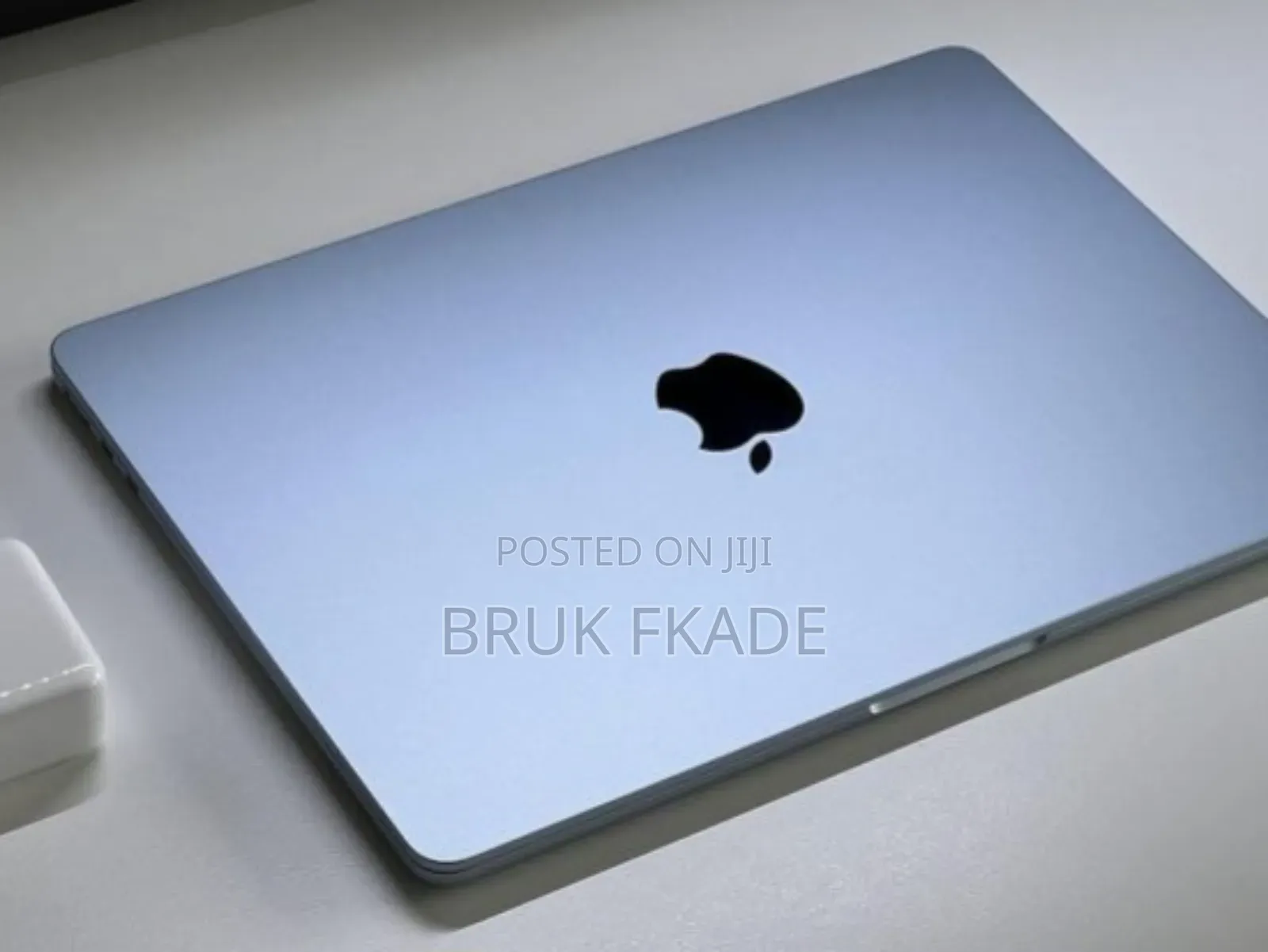 New Laptop Apple MacBook Air 2025 M4 15-inch 16GB Apple M4 SSD 256GB