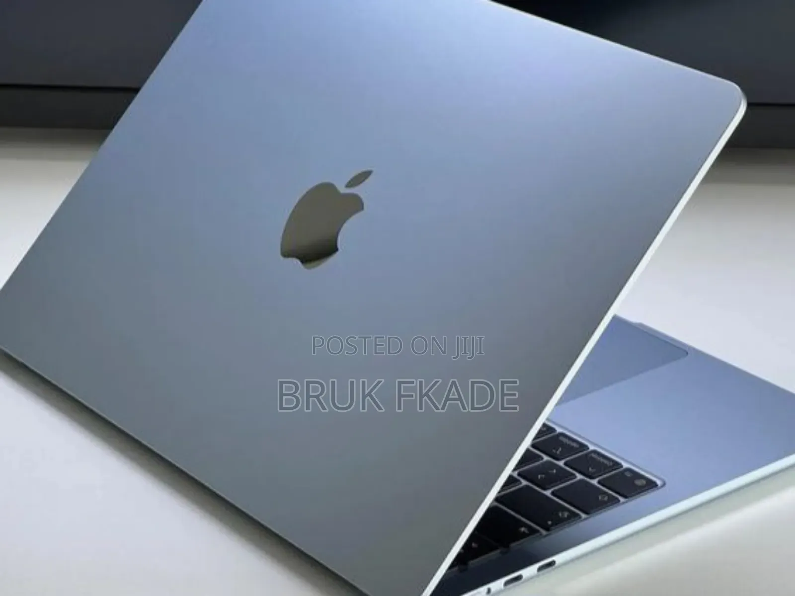 New Laptop Apple MacBook Air 2025 M4 15-inch 16GB Apple M4 SSD 256GB