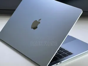 New Laptop Apple MacBook Air 2025 M4 15-inch 16GB Apple M4 SSD 256GB