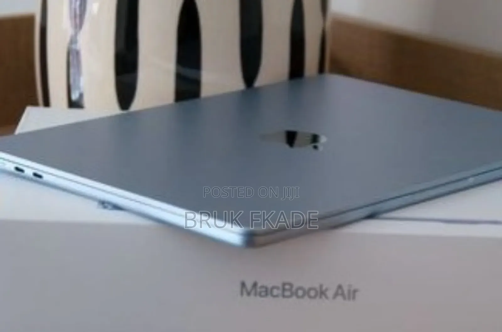 New Laptop Apple MacBook Air 2025 M4 15-inch 16GB Apple M4 SSD 256GB