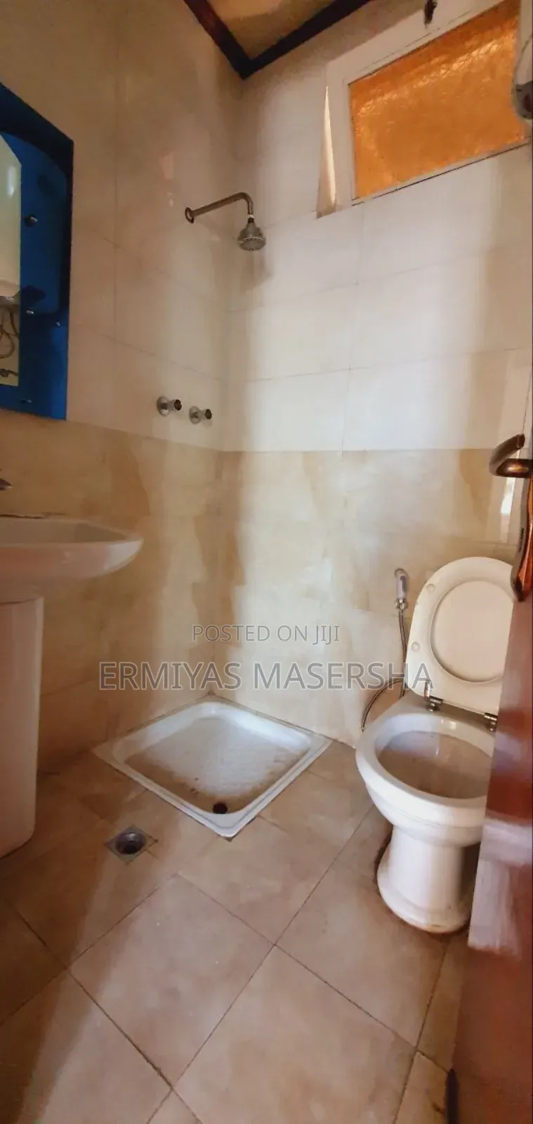 Furnished 6bdrm House in Bole for sale