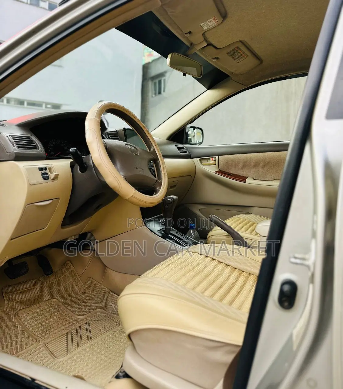 Toyota Corolla LE 2023 Gray