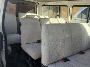 Toyota HiAce 2012 White