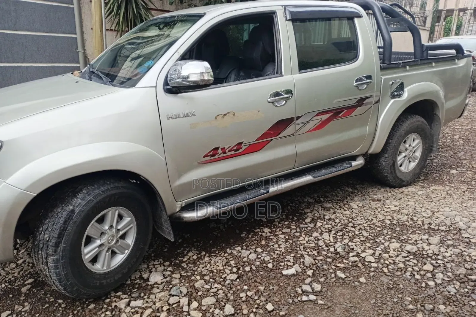Toyota Hilux 2012 Silver