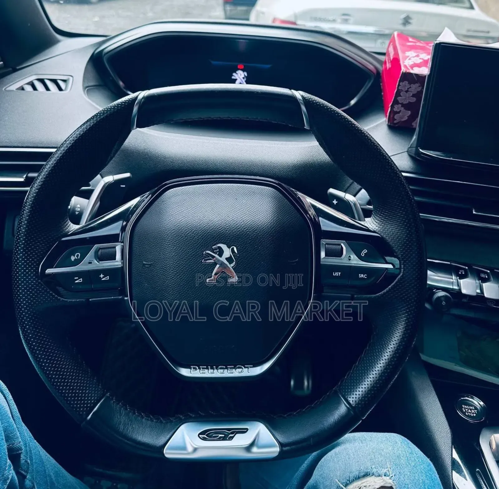 Peugeot 5008 2022 White